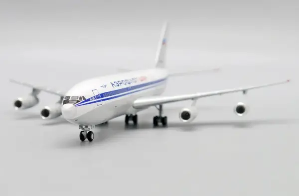 1/400 Scale Russian IL-86 Aircraft Model - Image 6