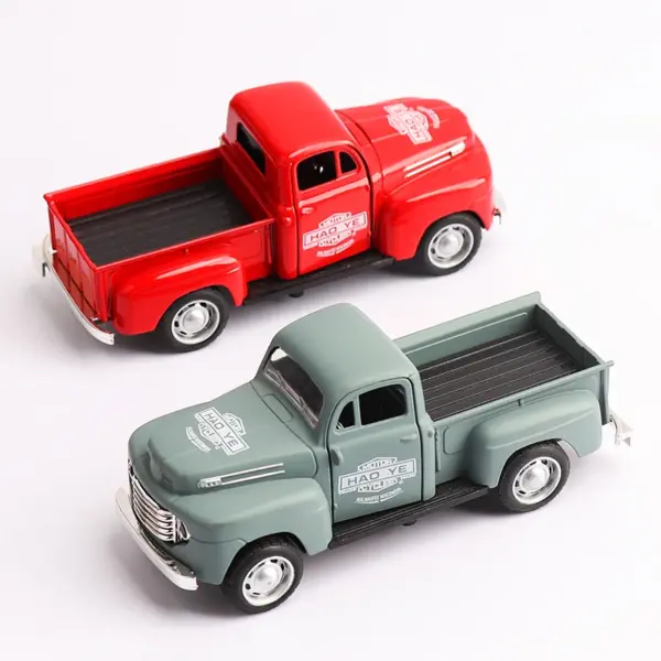 1:32 Alloy Cartoon Bus Pull Back Toy Car - Image 5