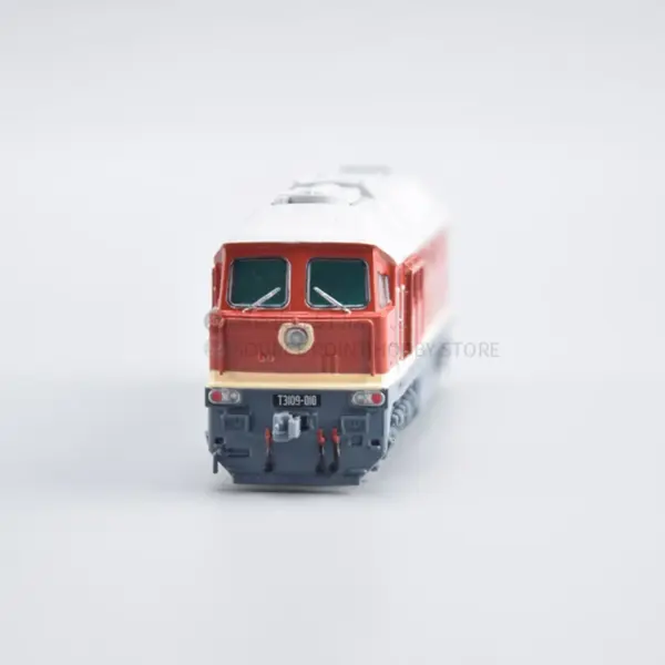 1:87 Diecast Alloy Soviet Passenger Train Model - Image 5