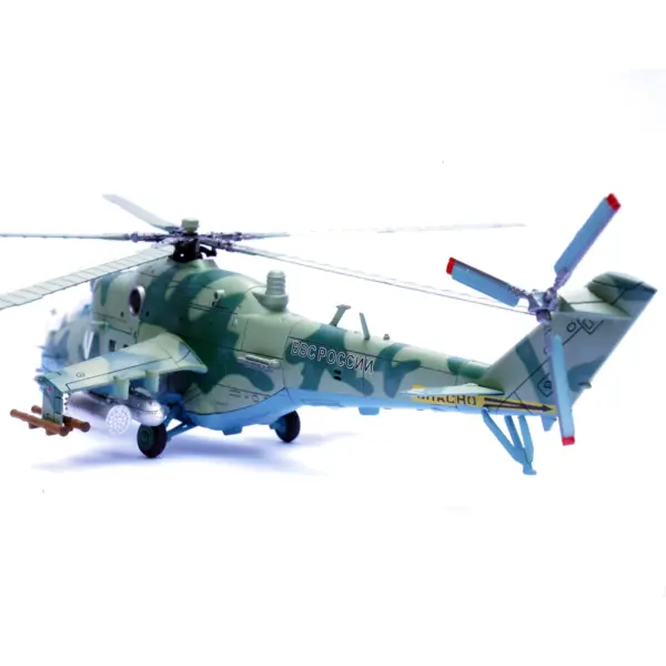 1/72 Scale Russian Mi-24V Helicopter Model - Image 2