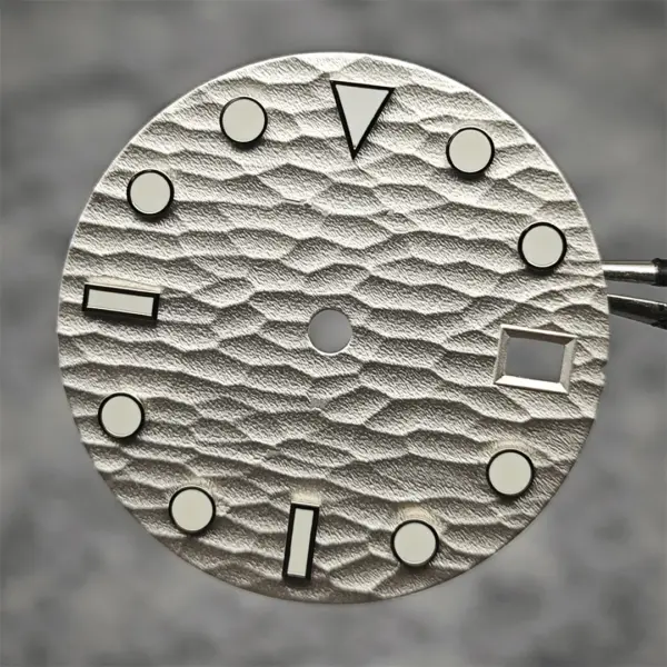 28.5mm Green Luminous Watch Dial for NH35/36 - Image 3