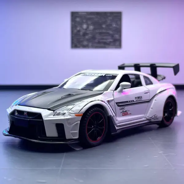 1:32 Scale Alloy GTR Toy Car Model