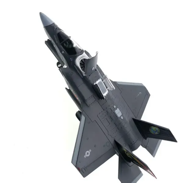 1/72 Scale US Marine Corps F35B Model Aircraft - Image 2