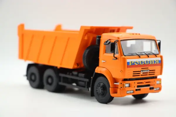 1/43 Scale Diecast KAMAZ-6520 Dump Truck Orange - Image 2