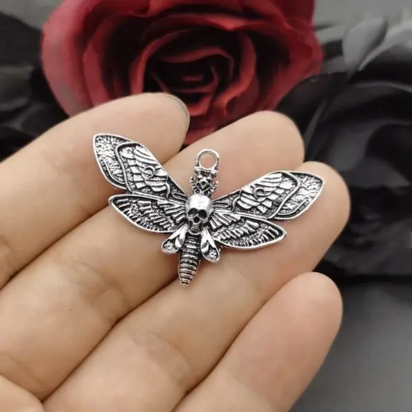 5pcs Gothic Death Head Moth Pendants - Image 4
