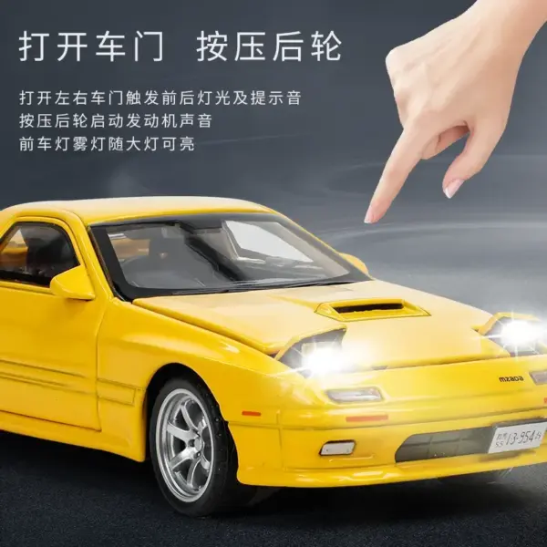 1:32 Mazda RX-7 FC Diecast Model Car - Image 5