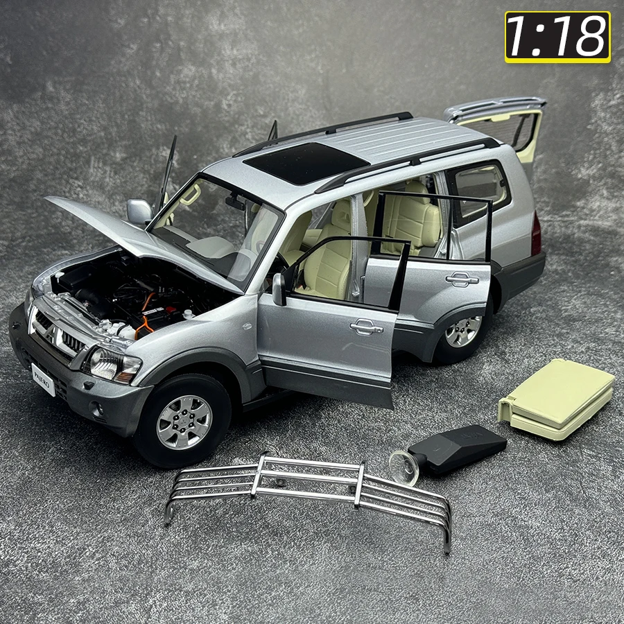1:18 Mitsubishi Pajero V73 Diecast Model Car 7 1:18 Mitsubishi Pajero V73 Diecast Model Car - Image 7