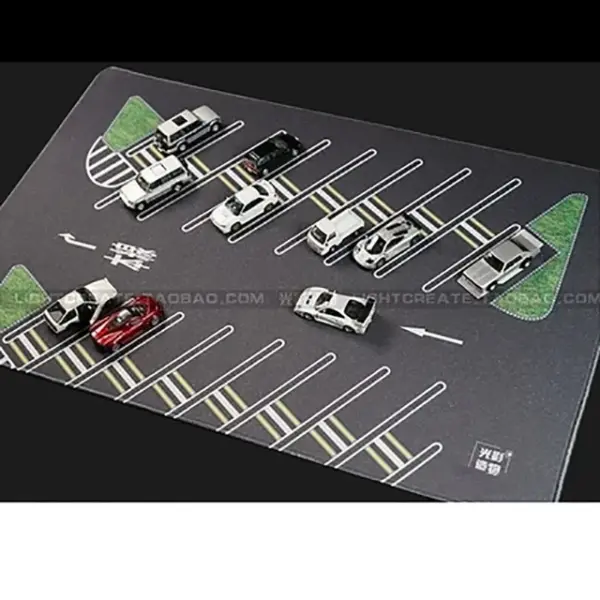 1:64 Scale City Road Scene Mat - Image 11