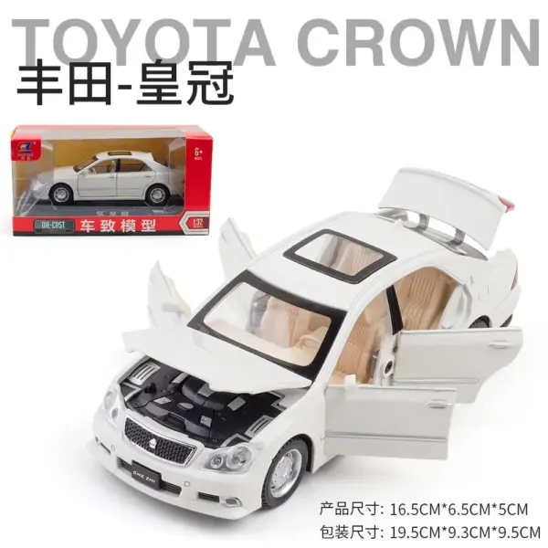 1:32 Scale Toyota Crown Diecast Model Car - Image 8