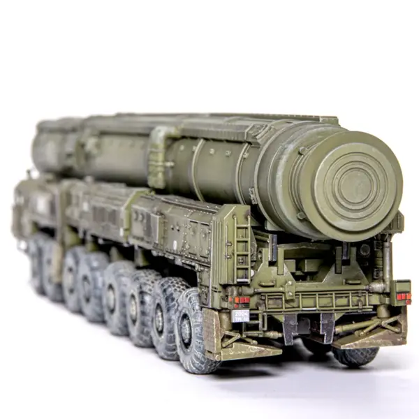 1:72 AM Russian TOPOL-M Missile Model - Image 4