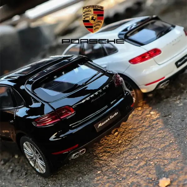 Porsche Macan Turbo 1:24 Diecast Model Car - Image 5