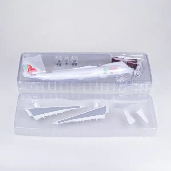 Air Portugal Airbus A330 Diecast Model 47CM - Image 6