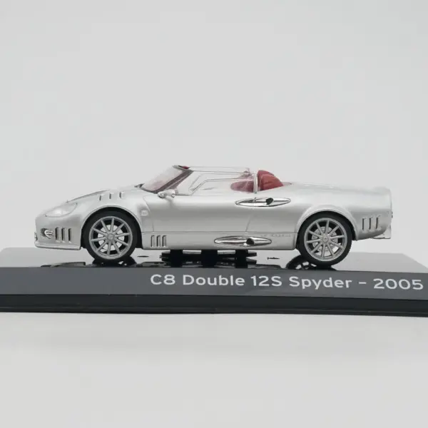 Diecast Spyker C8 2005 Model Car 1:43 Scale - Image 3