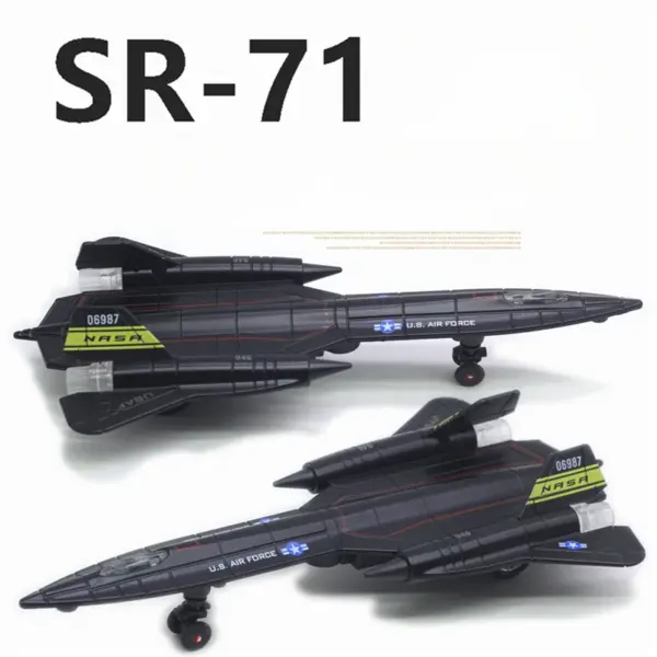SR-71 Blackbird Model Aircraft with Lights - Image 5