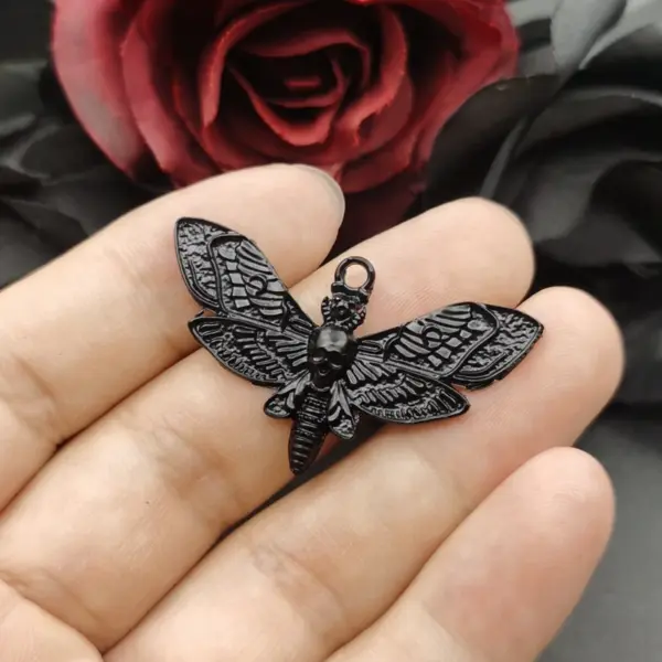 5pcs Gothic Death Head Moth Pendants - Image 7