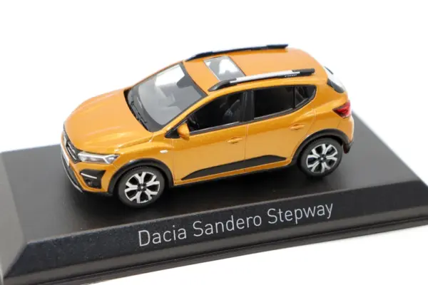 Dacia Sandero Stepway 2021 Diecast Model 1/43 - Image 7