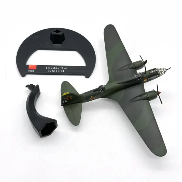 1/144 Scale USSR Ilyushin Il-4 Model Aircraft - Image 5