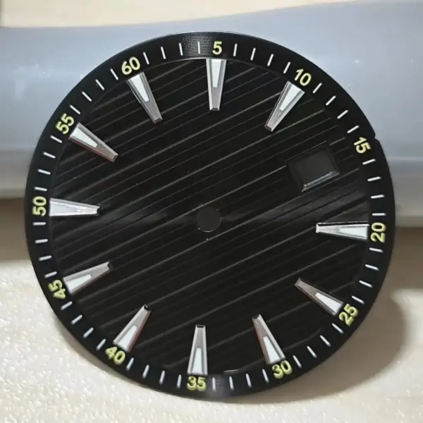 33.5mm Green Luminous Watch Dial for NH35/NH36 - Image 15