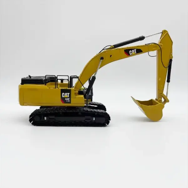 1:50 Scale CAT 349F L XE Diecast Excavator - Image 3