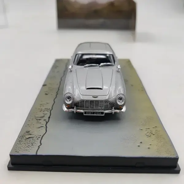 Diecast 1:43 Scale DB5 Car Model Toy - Image 6