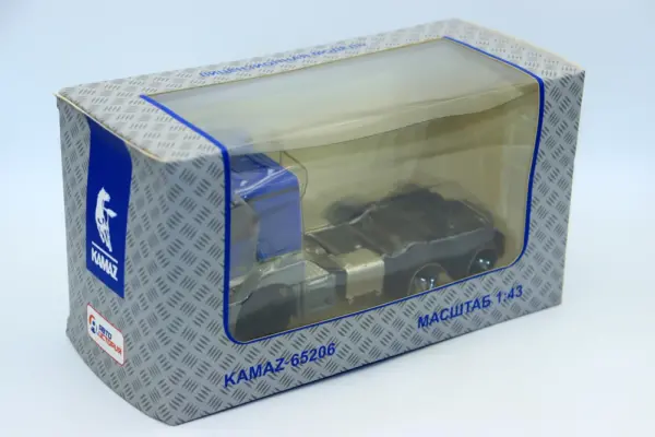 KAMAZ 65206 Tractor Diecast Model 1/43 Scale - Image 6