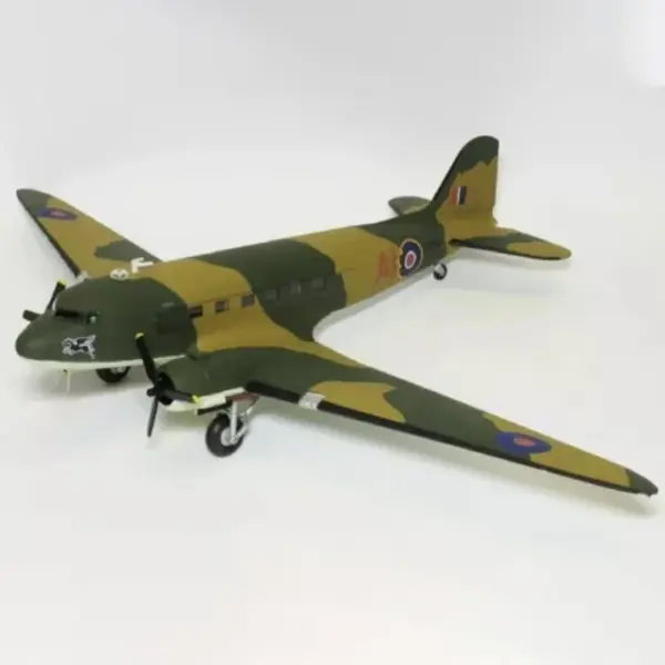 1:72 Scale C-47 Transport Aircraft Model - Image 3