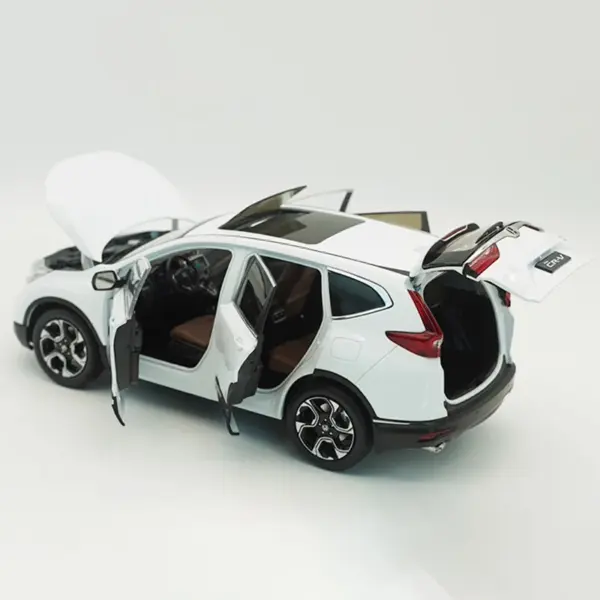 1:18 Scale Diecast Honda CR-V 2017 Model - Image 4