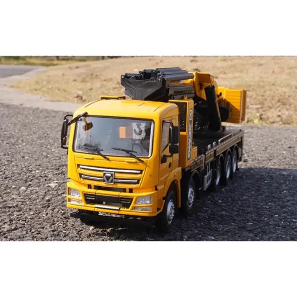 1:35 Scale Heavy Crane Diecast Model Vehicle - Image 5