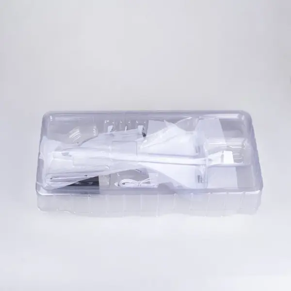 1:125 Scale Singapore Airlines Concorde Model - Image 6