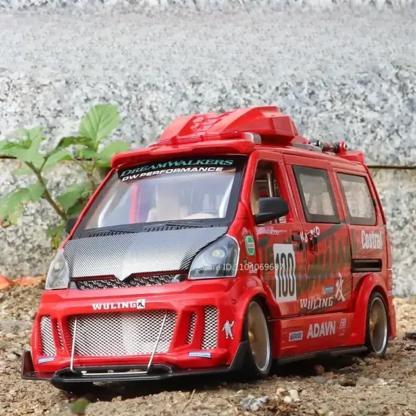 1:24 Wuling Hongguang Van Diecast Model Car - Image 6