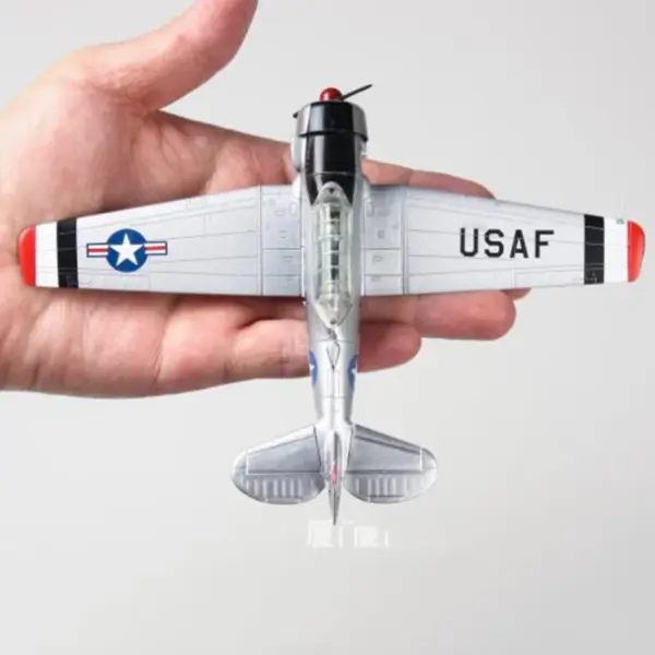 1/72 Scale Diecast WWII T6 LT-6G Aircraft Model - Image 4