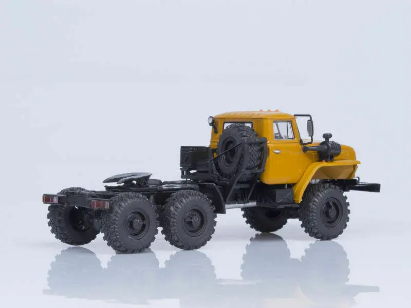 1:43 Scale Ural 44202-0311-31 Diecast Truck 4 1:43 Scale Ural 44202-0311-31 Diecast Truck - Image 4