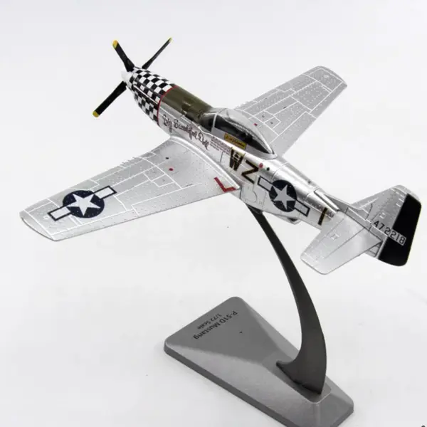 1/72 Scale P-51D Mustang Aircraft Model - Image 5