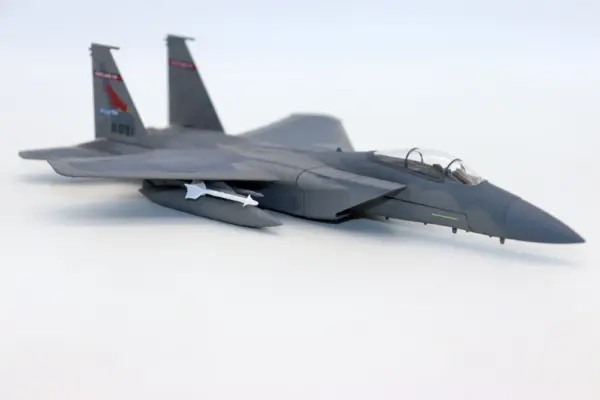 1/100 Scale F-15C Eagle Diecast Model - Image 3