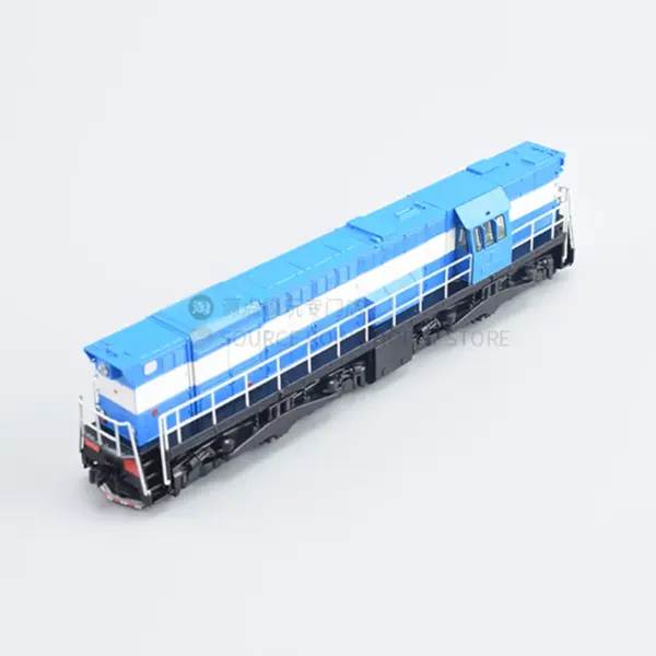 1:87 Scale Diecast CHME5 Russian Locomotive Model - Image 4