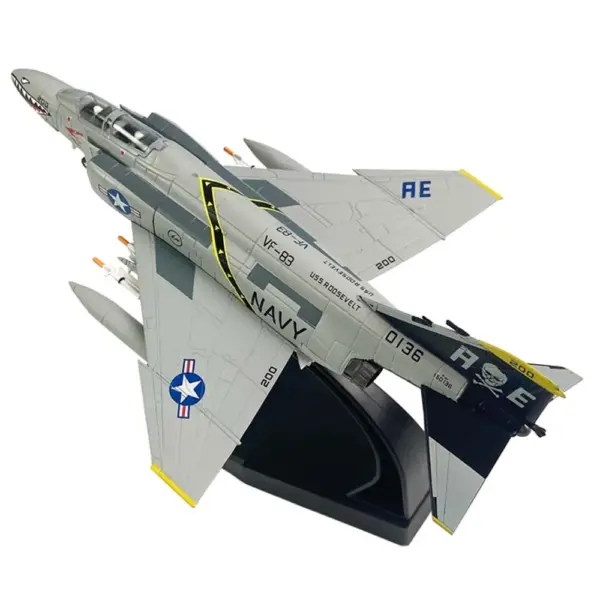 1:100 Scale Diecast US F-4C Phantom Fighter - Image 7