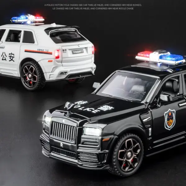 1:36 Rolls Royce Cullinan Police Diecast Model - Image 4