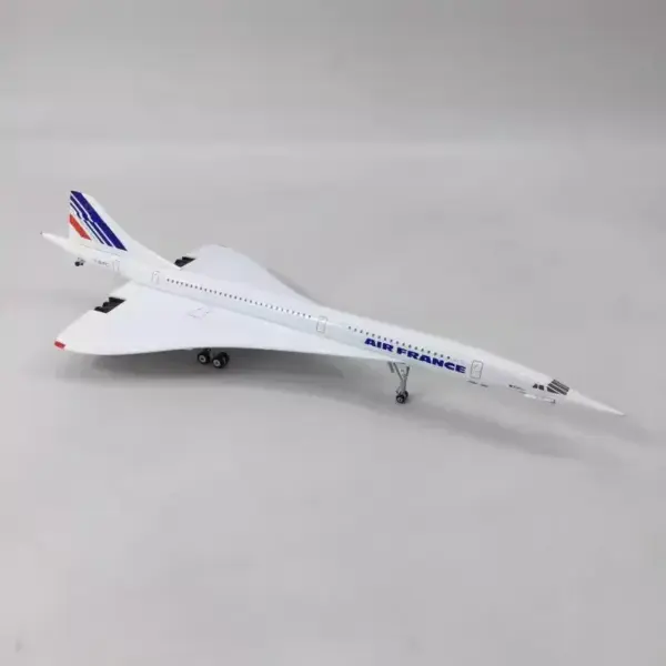 Diecast Concorde Airplane Model 1:400/1:200 - Image 5