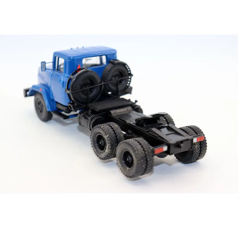 1:43 Scale Diecast KrAZ 6510 Truck Model 4 1:43 Scale Diecast KrAZ 6510 Truck Model - Image 4