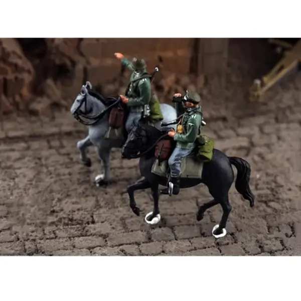1/72 Scale Model Cavalry Figures Set of 2 - Image 5