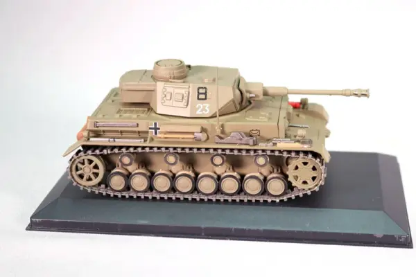 1/43 Scale Pz. Kpfw. IV Ausf. G Tank Model - Image 2