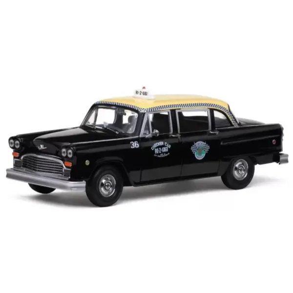 1:18 Scale 1981 New York Taxi Car Model - Image 4