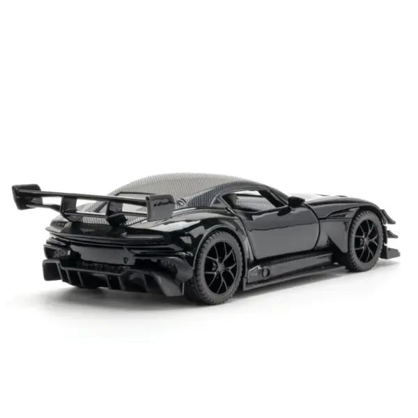 1:32 Aston Martin Alloy Model Car with Sound - Image 2