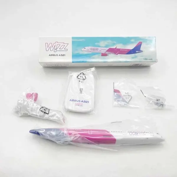 Wizz Air A321 Neo 1:200 Scale Model Plane - Image 5