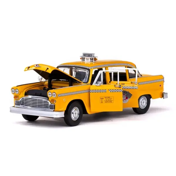 1:18 Scale 1981 New York Taxi Car Model - Image 3