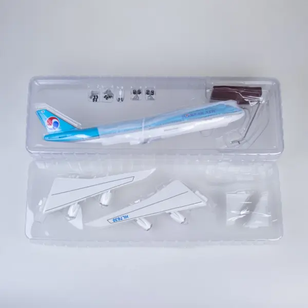 Korean B747-8 Airplane Model 1:160 Scale - Image 6