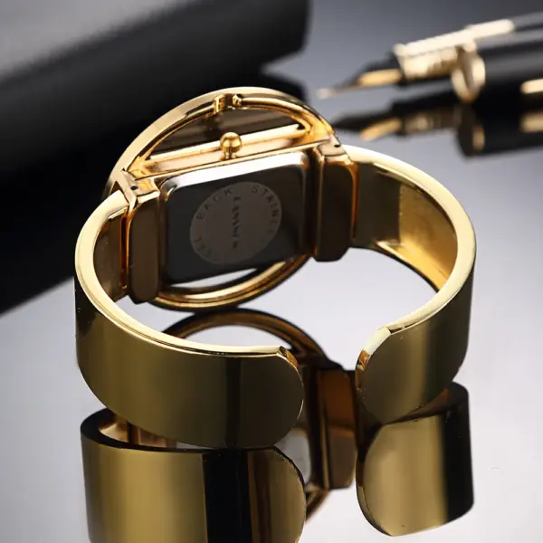 W26 Women's Fashion Quartz Watch - Image 4
