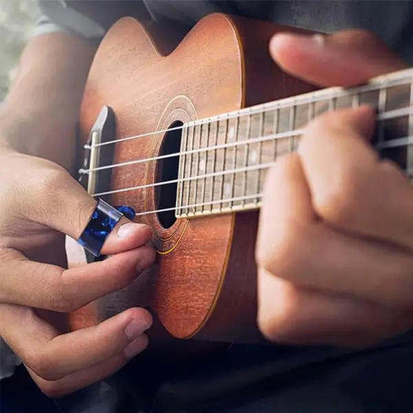 Guitar Finger Covers for Bass and Guitar Playing - Image 6