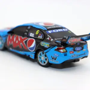 1/64 Scale Holden Racing Diecast Car Model 13 Sd7d061448d444658815b60cfd4448667M