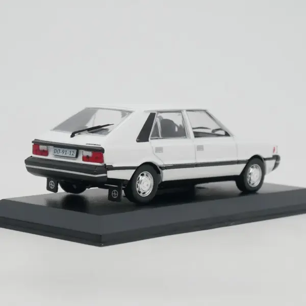 Diecast 1:43 FSO Polonez 1500 Model Car - Image 5